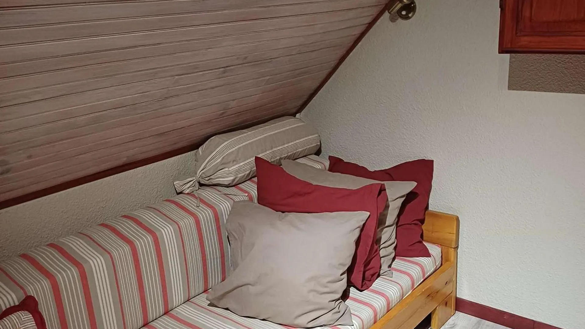 Dom wakacyjny Chalet Cosy Avec Garage Et Vues, 3 Niveaux, 6 Pers, Proche Luz, Animaux Admis - Fr-1-402-54 Viella
